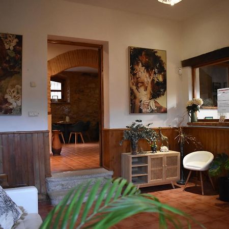 Hostal La Colonial Мадригал де ла Вера Екстериор снимка