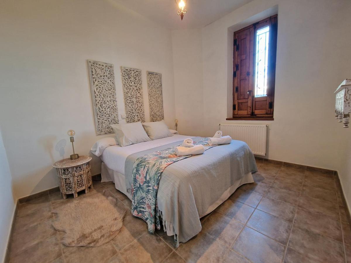 Hostal La Colonial Мадригал де ла Вера Екстериор снимка