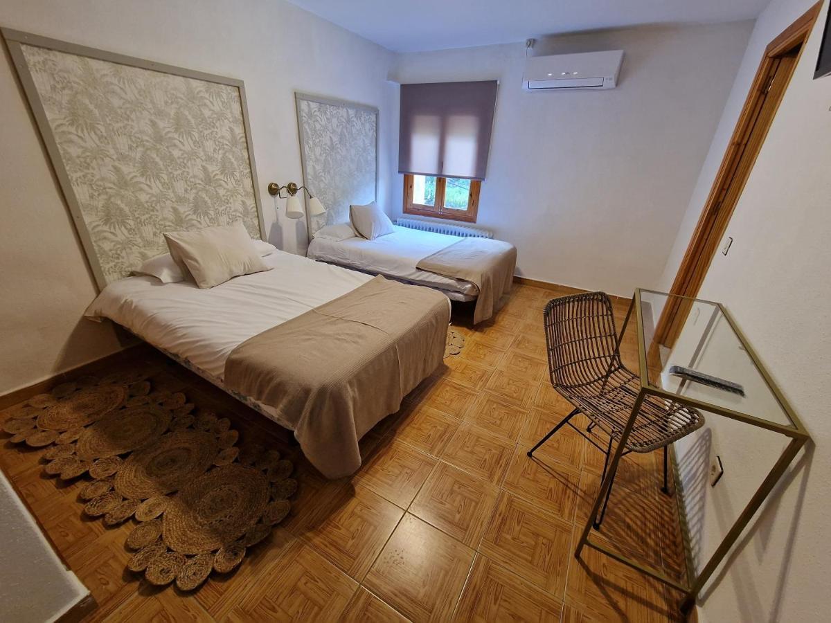Hostal La Colonial Мадригал де ла Вера Екстериор снимка