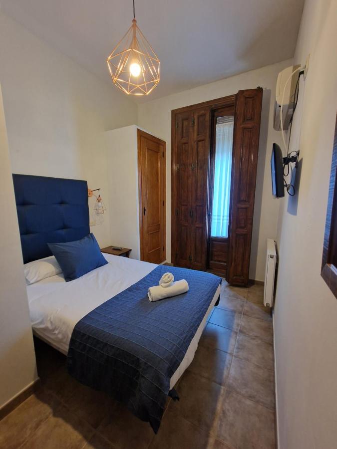 Hostal La Colonial Мадригал де ла Вера Екстериор снимка