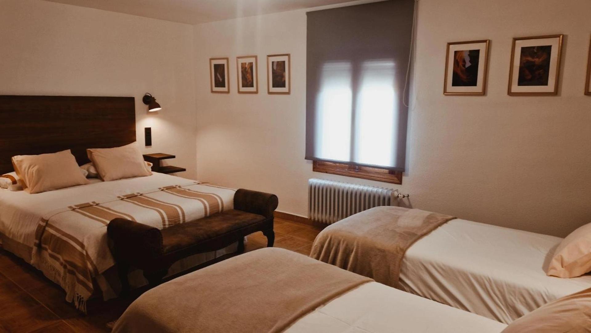Hostal La Colonial Мадригал де ла Вера Екстериор снимка